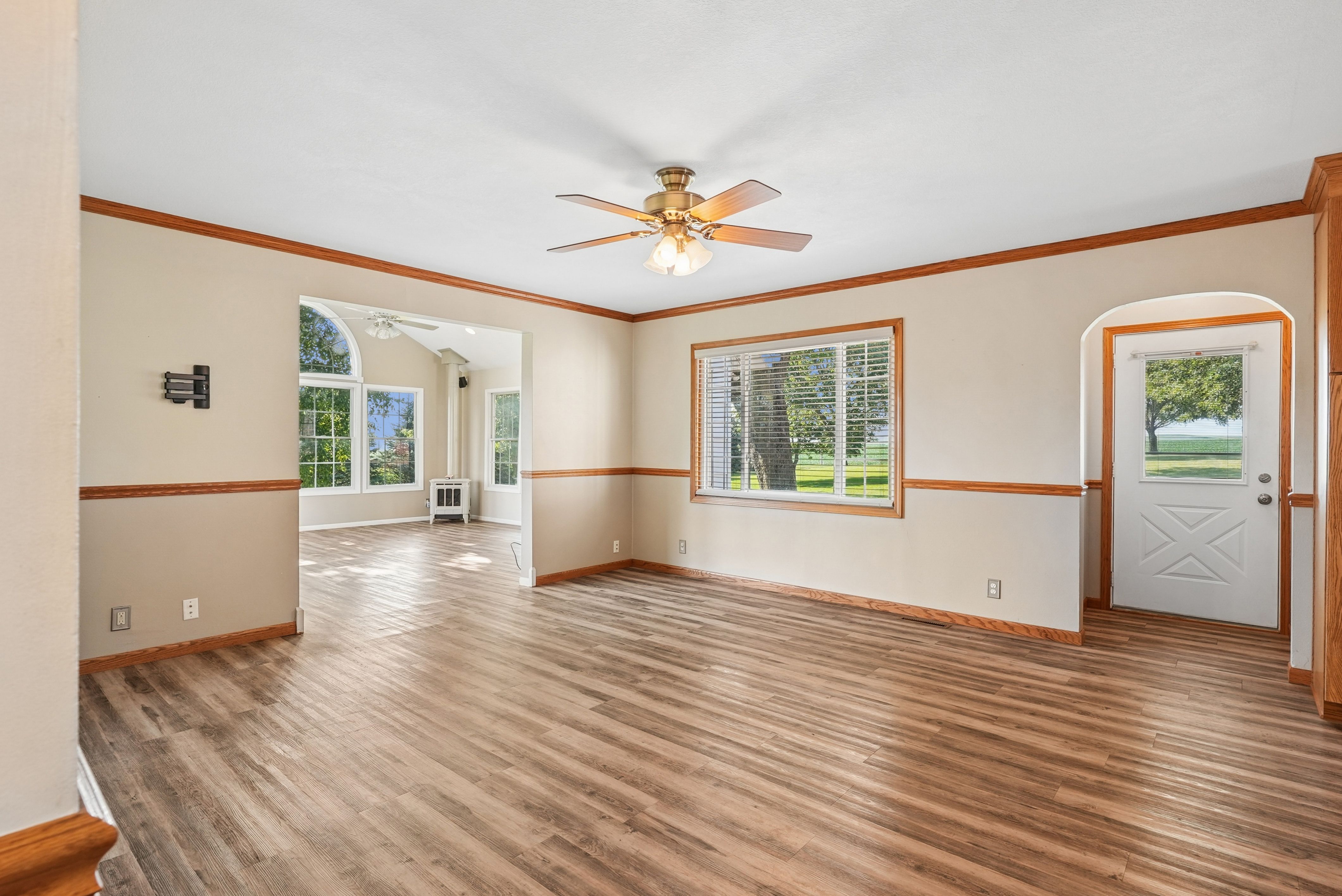 Listing Photo: 06-116 28481_Grand_Ave